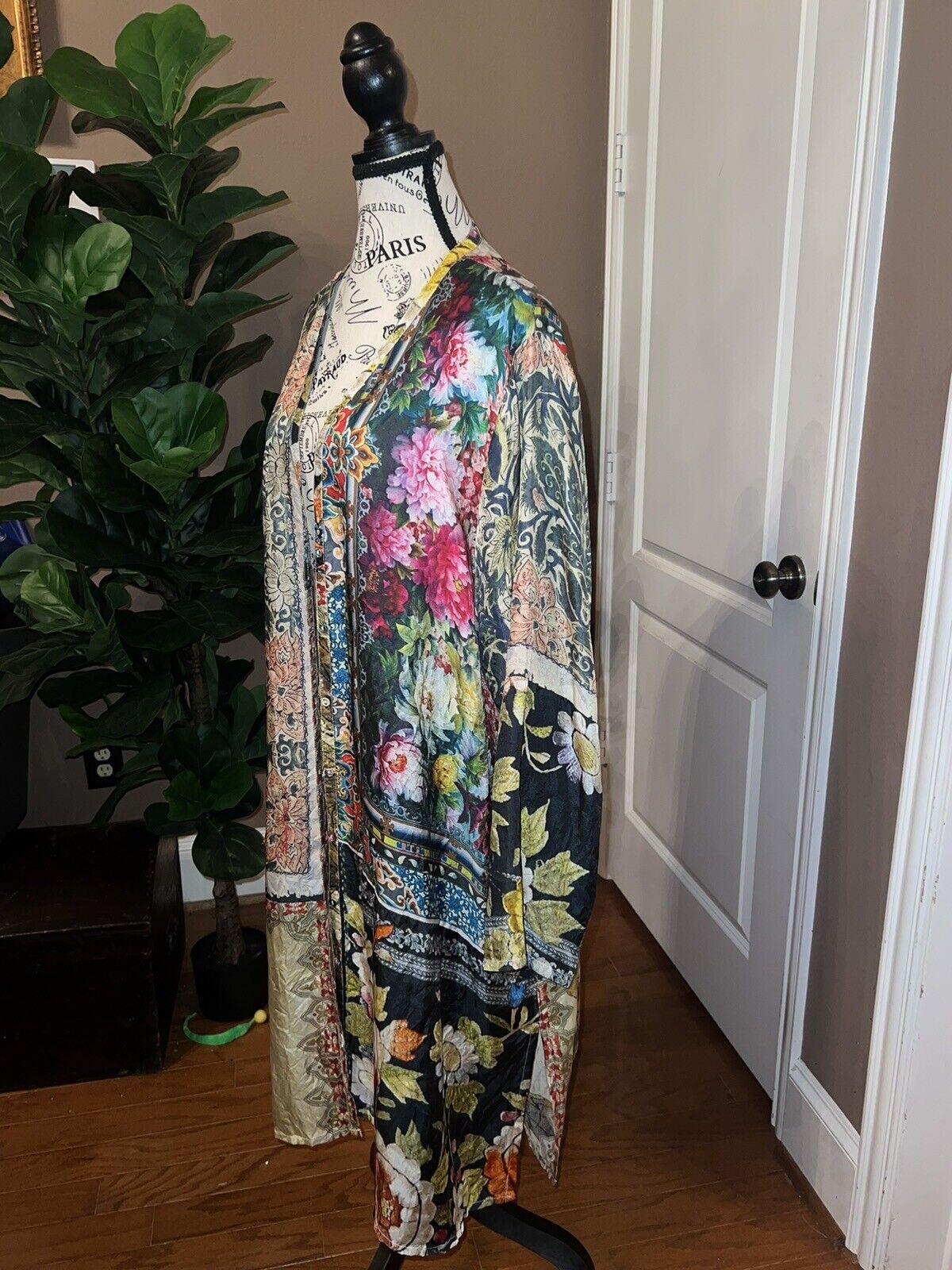 Johnny Was 100% Silk Kimono L Large Cherry Blossoms STUNNING BACK  ButtonsUp