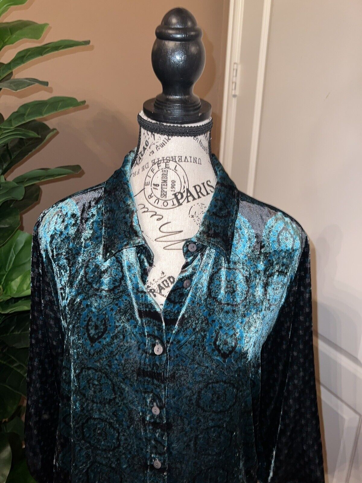 Johnny Was Turquoise Green Velvet Tunic Top Long Sleeve Button Up Sz M Medium