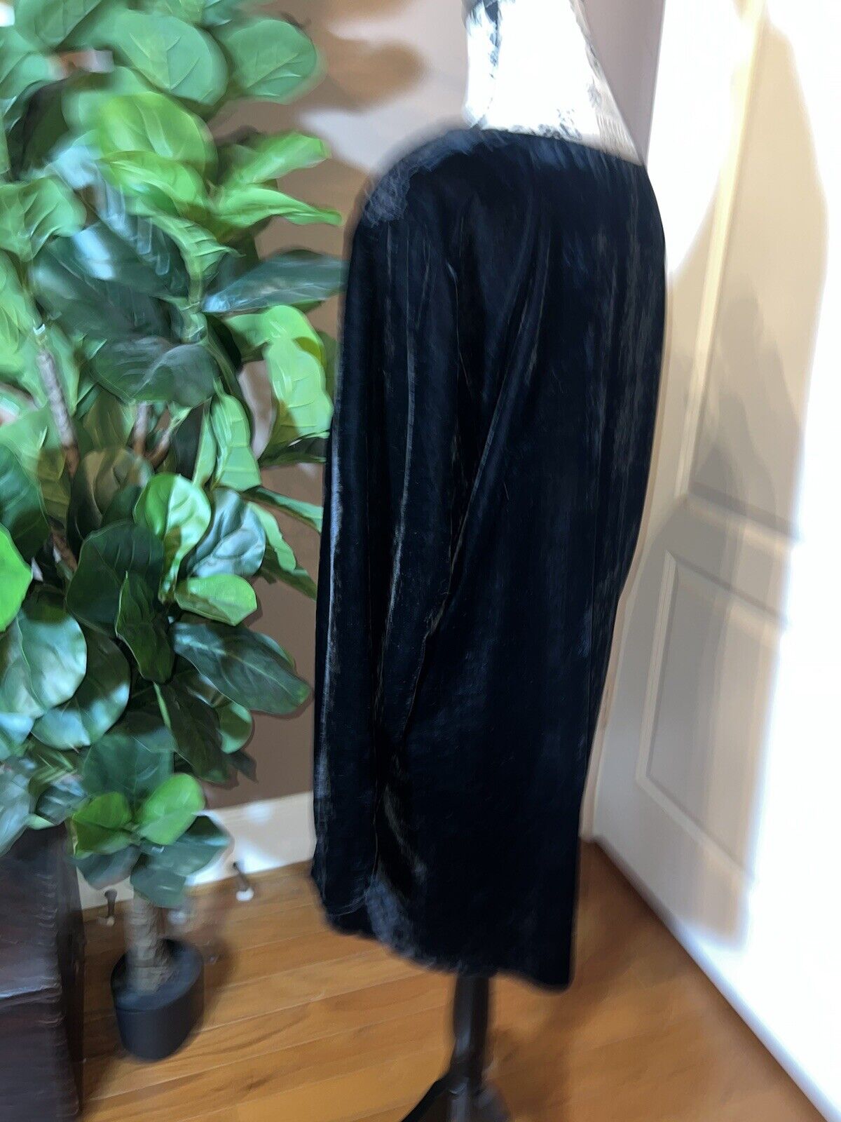 Johnny Was XL 1X 1XL Black Velvet Tonal Embroidery Tunic Top Kimono Sleeves