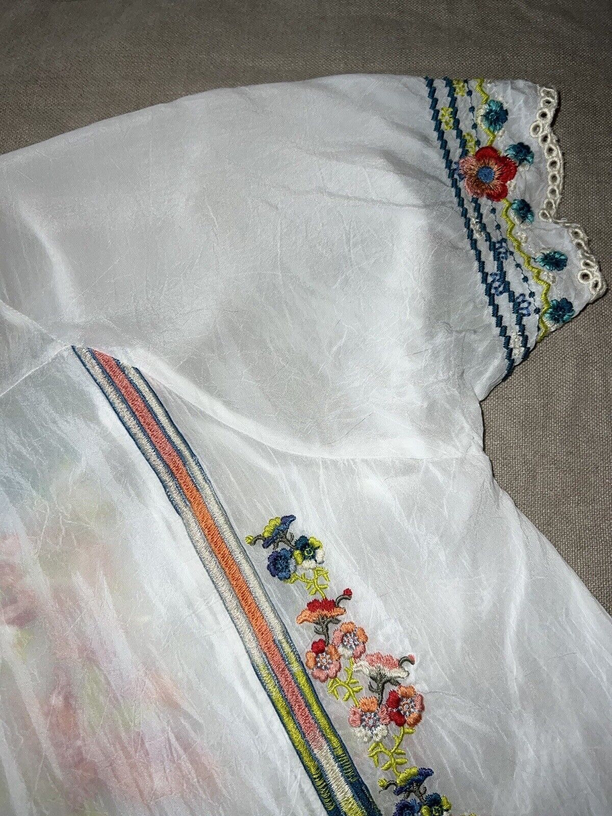 Johnny Was Silky White Embroidered Peasant Blouse Top Tunic L Large