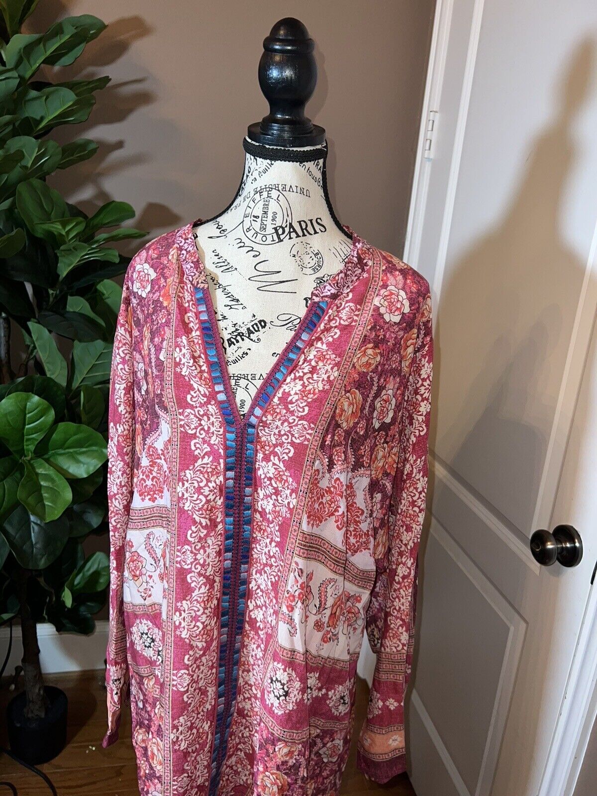 Johnny Was Beautiful Embroidered Tunic Kimono Silky Feel Gorgeous Flowers Sz 1X