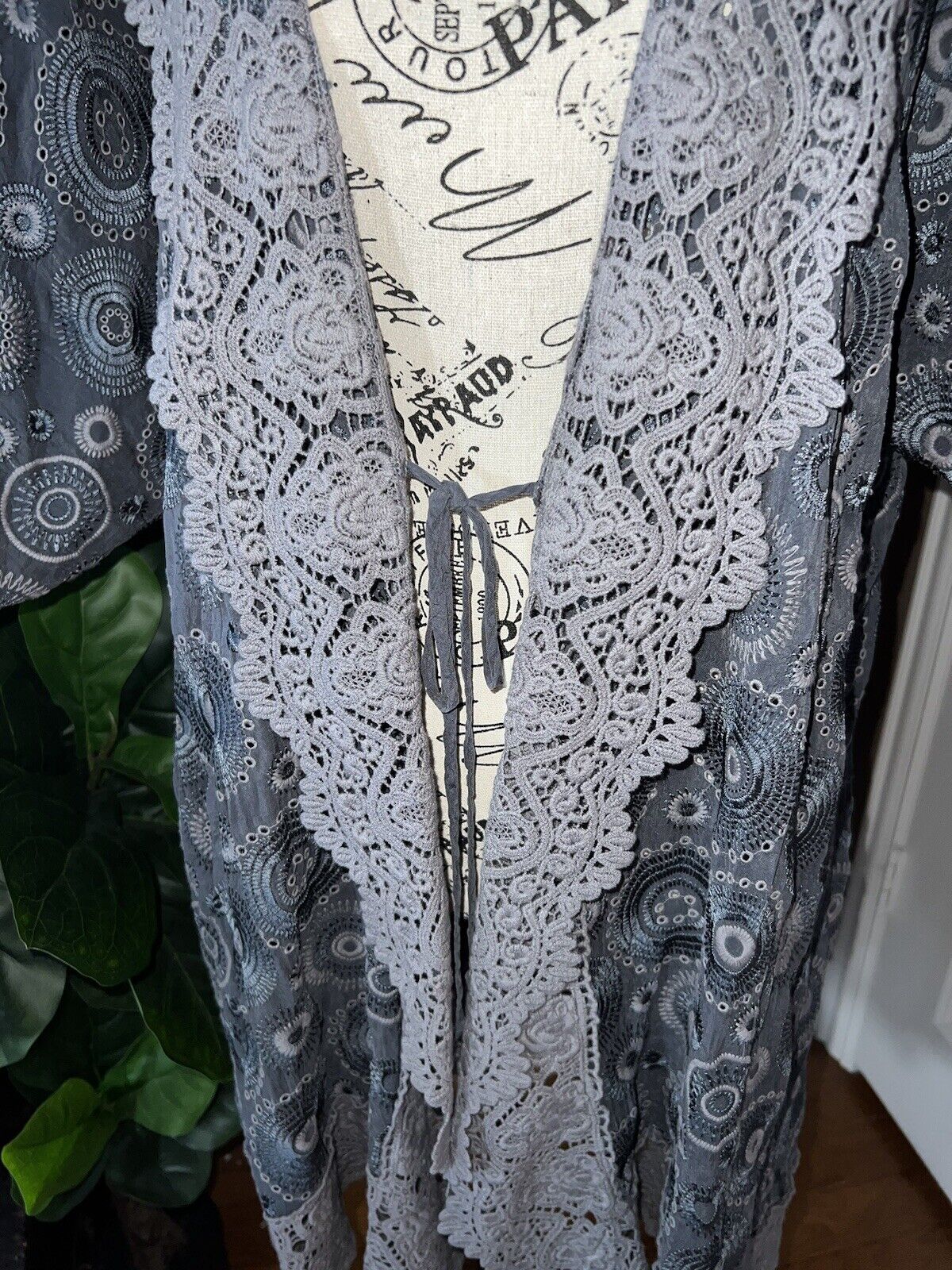 Johnny Was Sz XXL 2X Grey Kimono Duster Embroidered Wrap Eyelet Lace