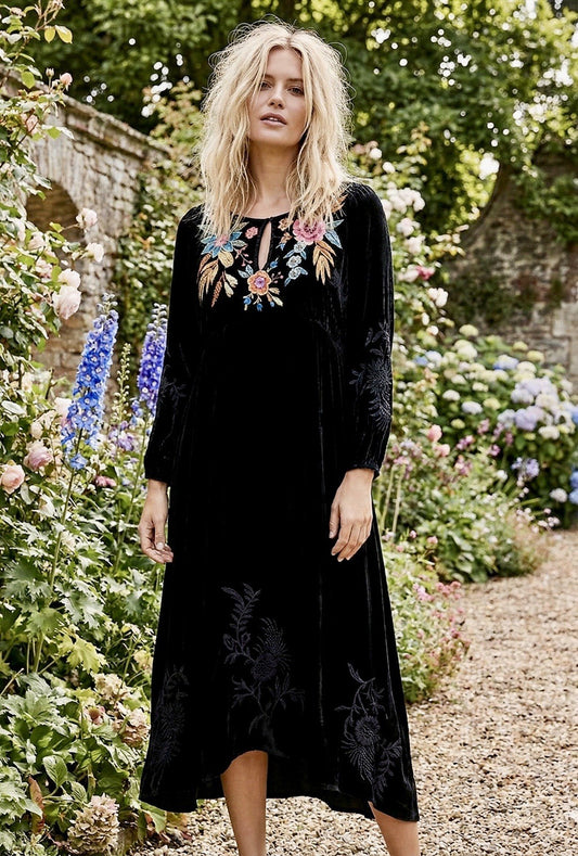 Johnny Was 3X Plus Black Velvet Maxi Dress Floral Embroidery $528 Retail Johnny Was