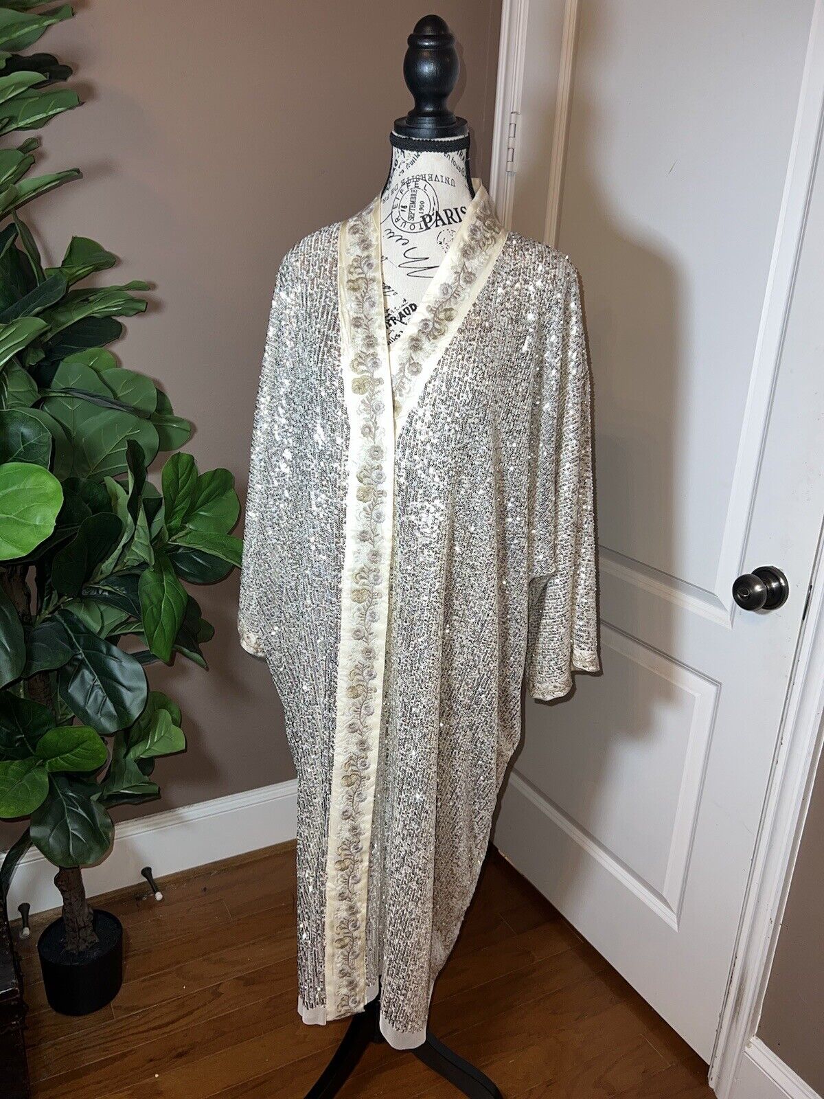 Johnny Was Long Silk & Sequin Ivory KIMONO Duster Wrap PTP-28” OVERSIZED S