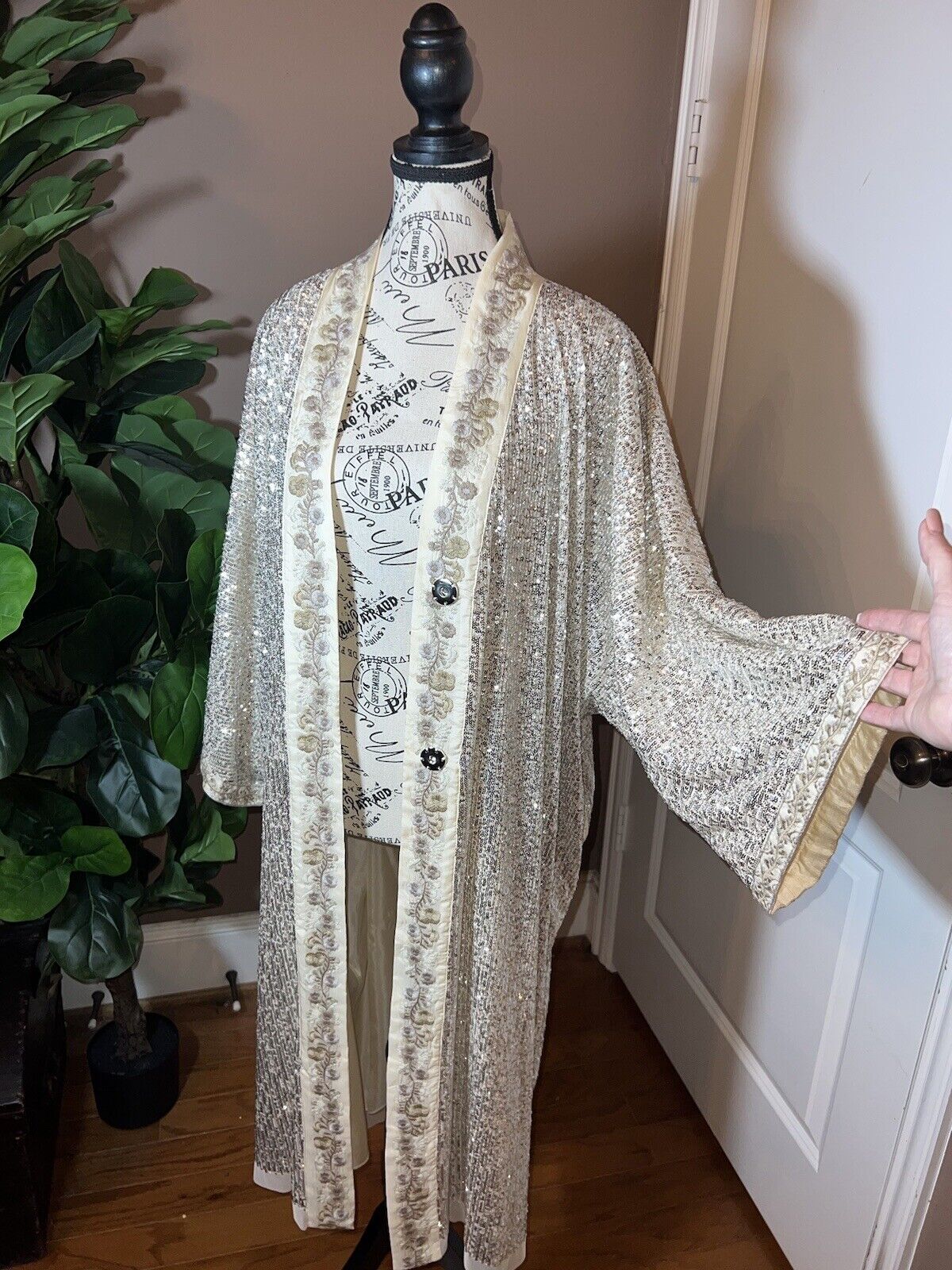 Johnny Was Long Silk & Sequin Ivory KIMONO Duster Wrap PTP-28” OVERSIZED S