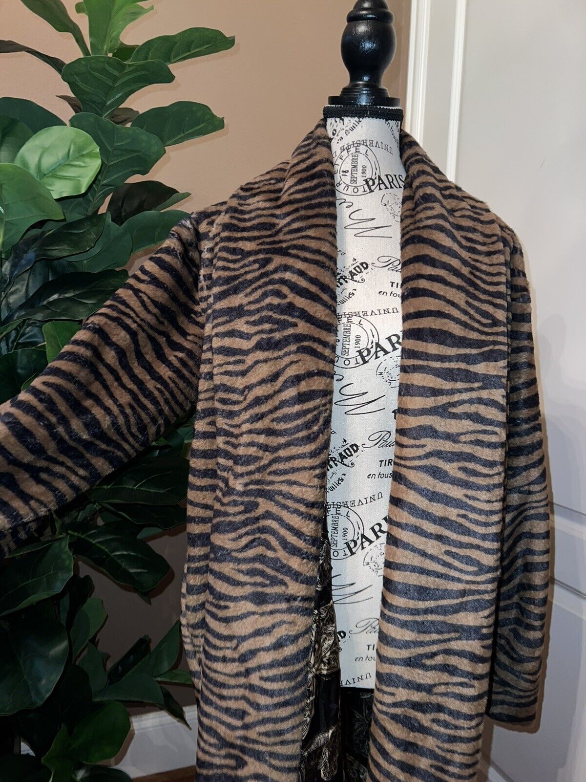 Johnny Was Faux Fur Tiger Stripe Coat Jacket Wrap Sz M Medium