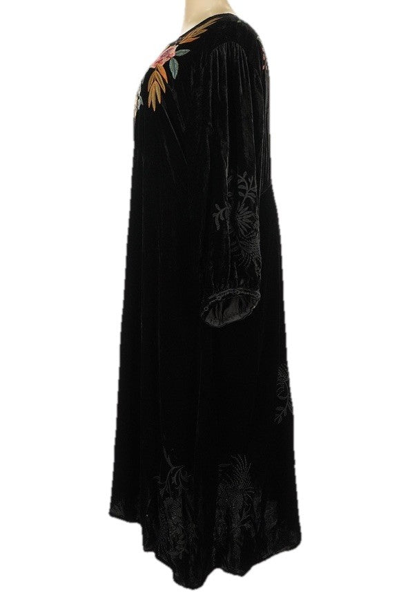 Johnny Was 3X Plus Black Velvet Maxi Dress Floral Embroidery $528 Retail Johnny Was