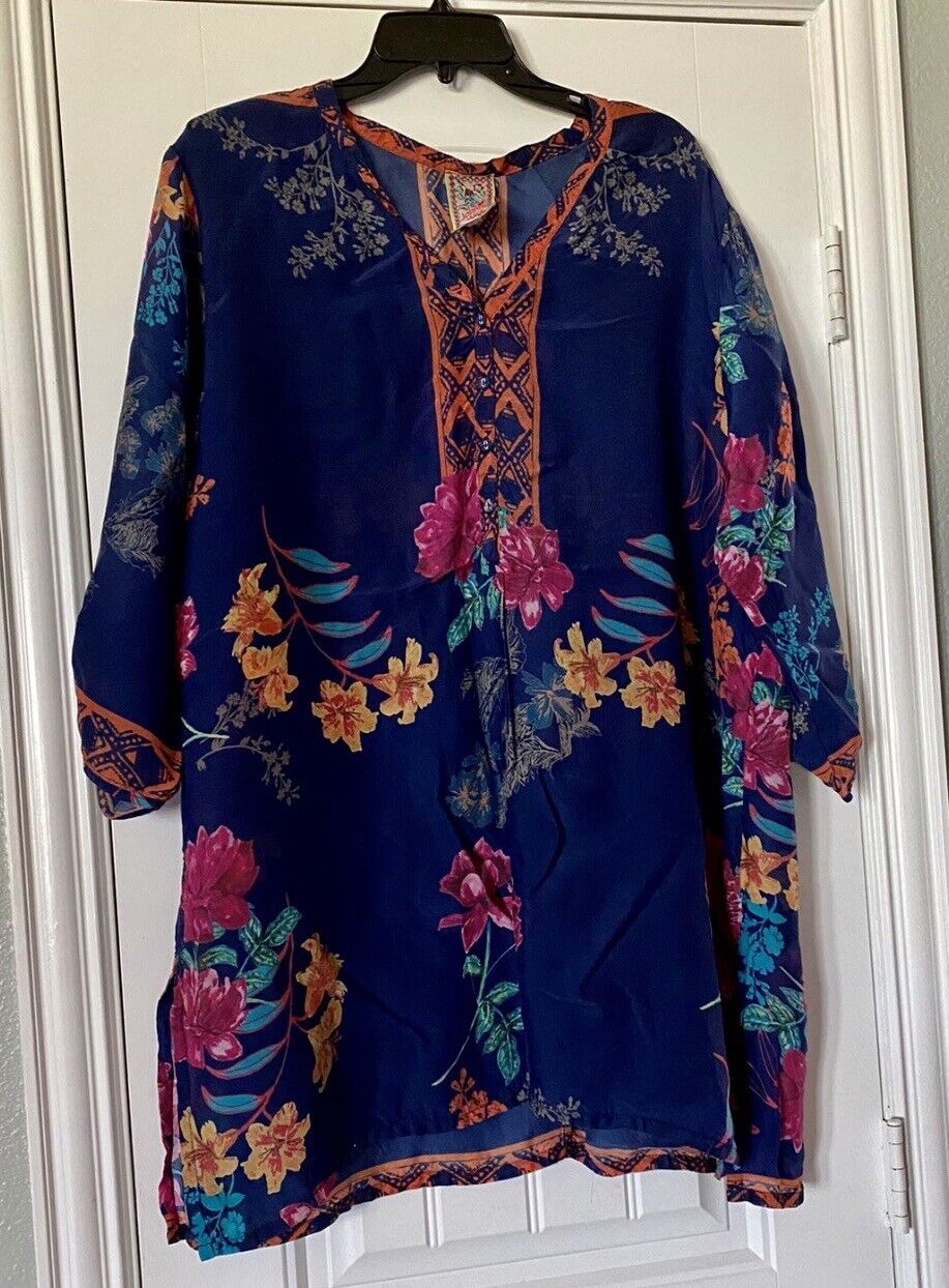 Johnny Was Silky Tunic Top Sz XXL 2xl 2x Navy Blue Floral