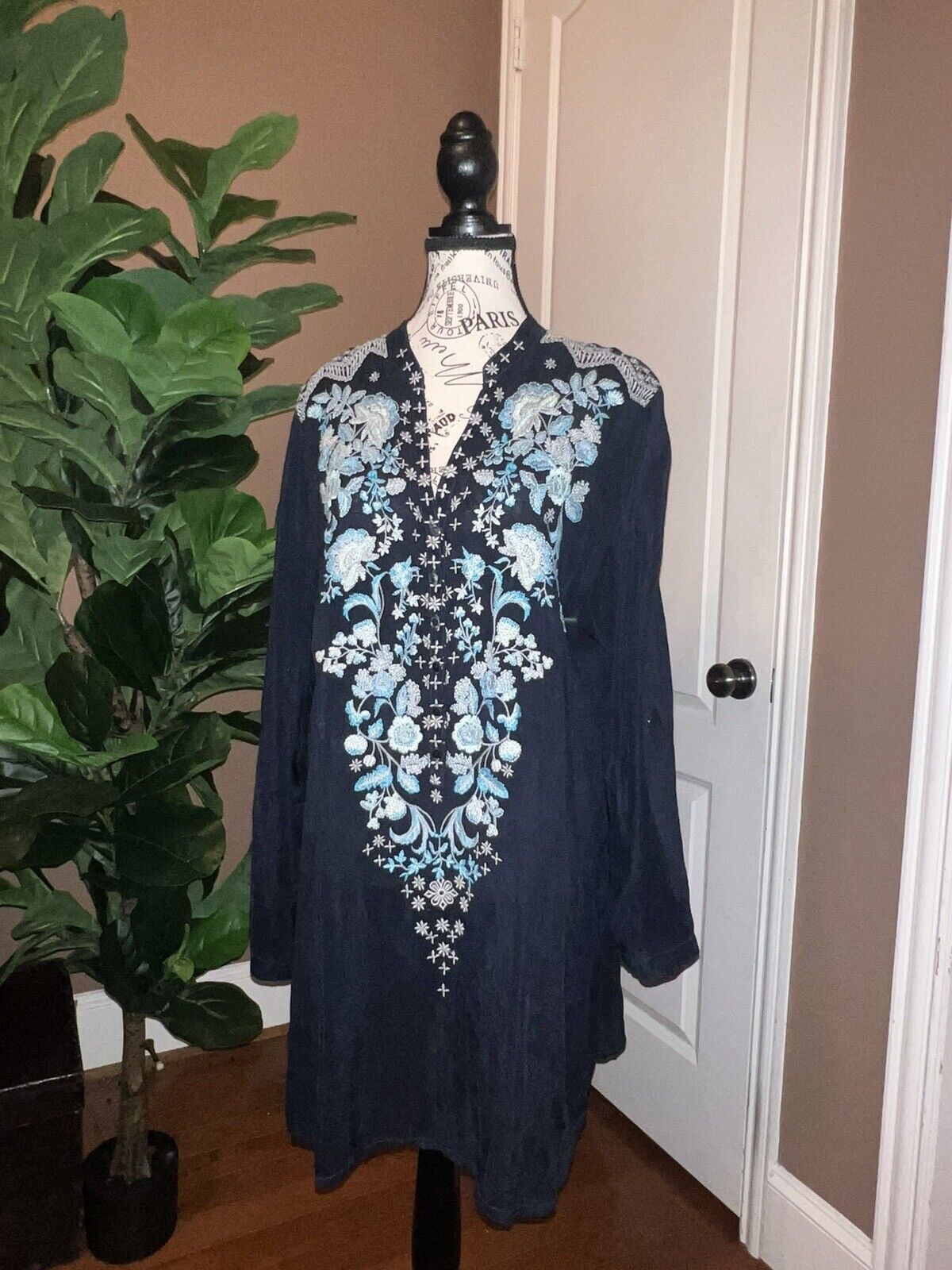 Johnny Was Silky Blue Embroidered Tunic Top Mini Dress Roll Up Sleeves Sz XL