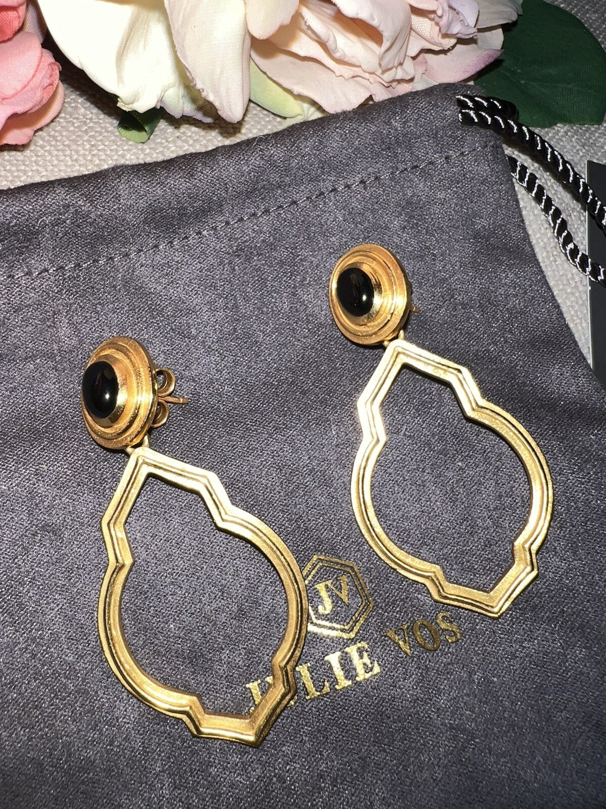 7977194