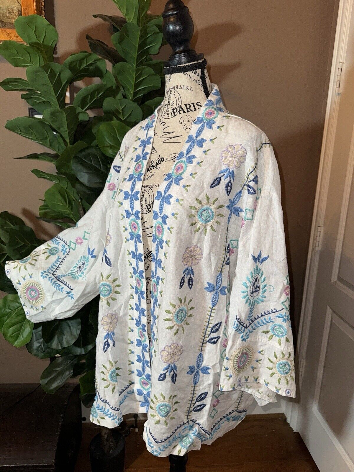 Johnny Was 3X White Linen Kimono Embroidered Blue & Pink Wrap Jacket