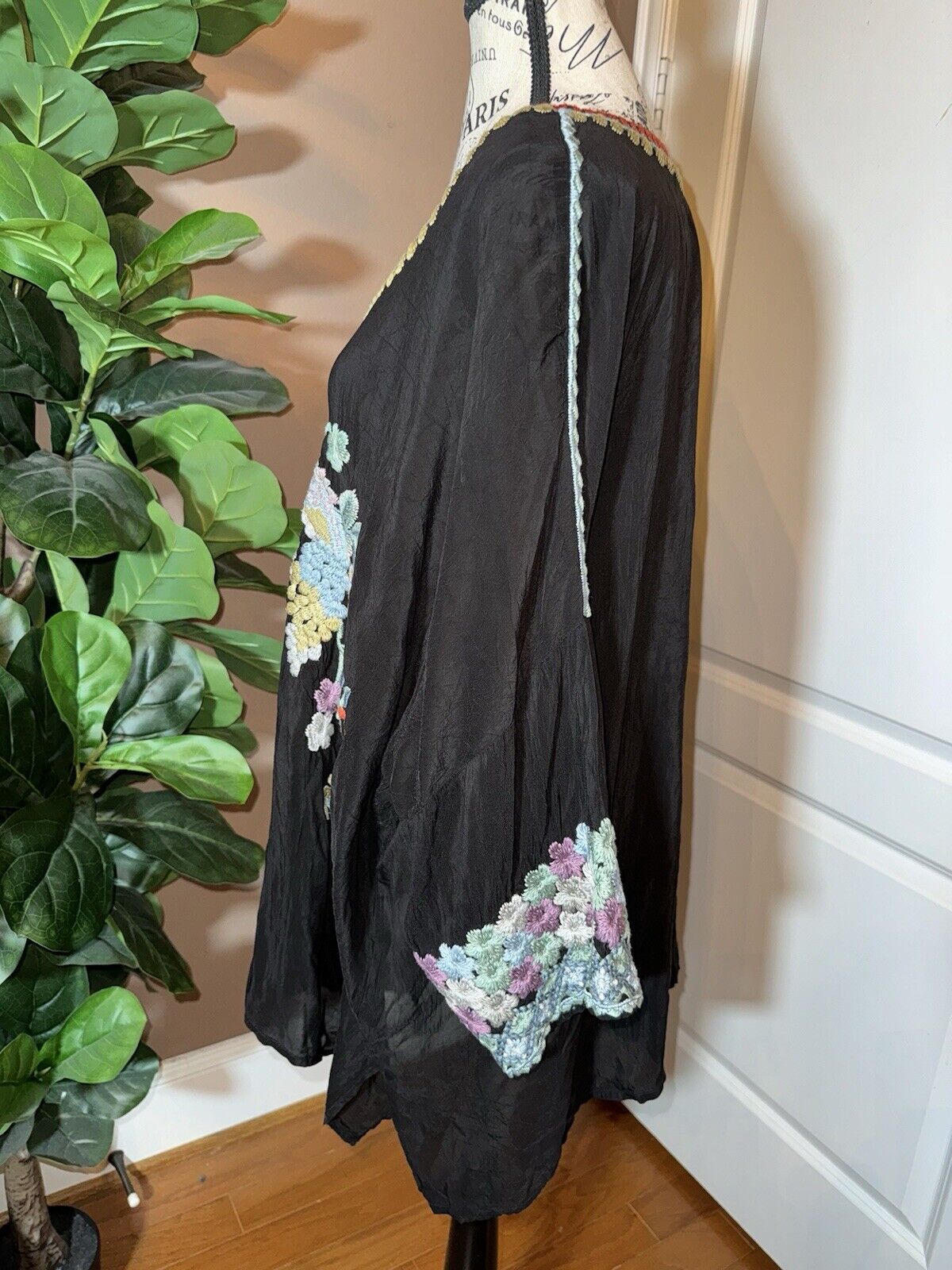 Johnny Was 3X 3XL Black Tunic Top Embroidered Peasant Blouse Floral Shirt