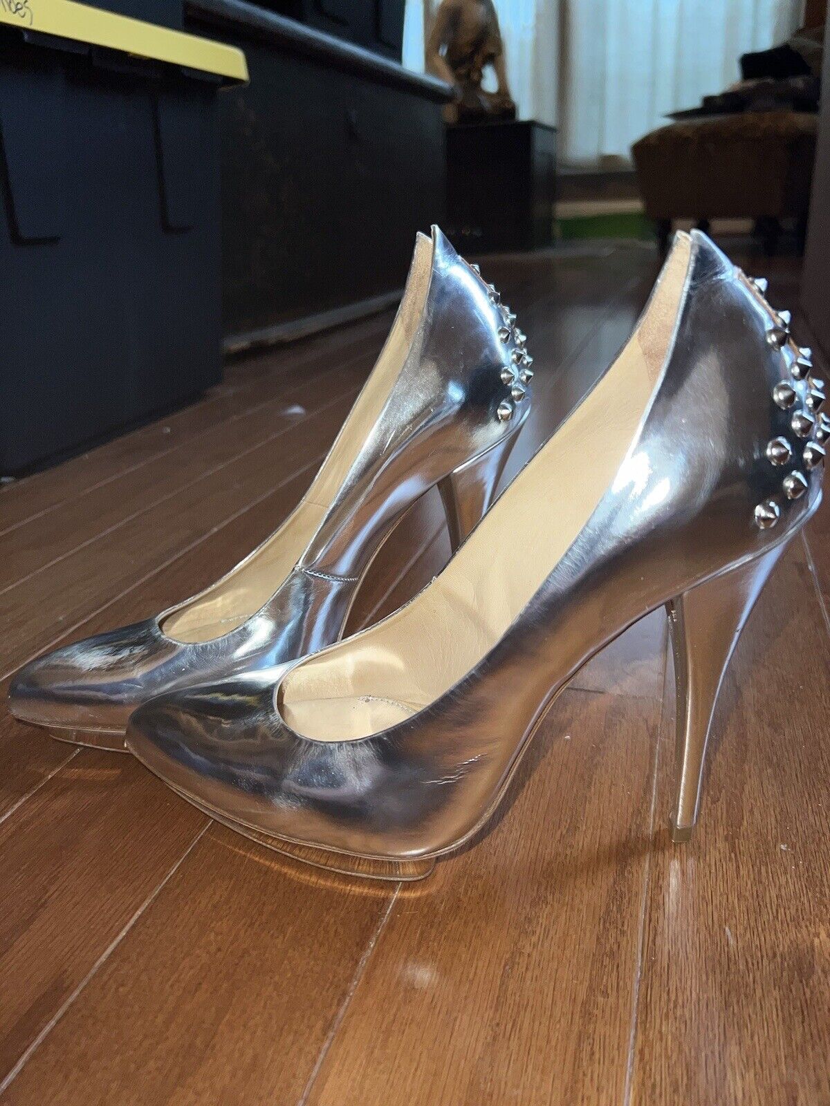 ALEXANDER MCQUEEN Women Studded Leather Pumps Heels Silver Size 39 AUTHENTIC