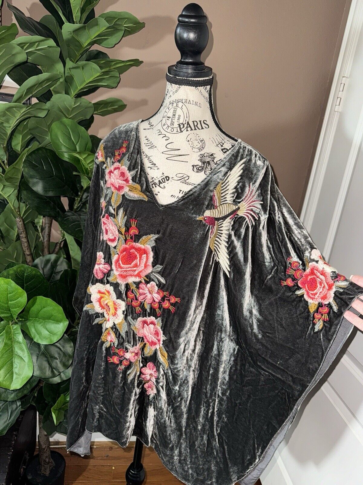 Johnny Was Sz L Large Grey Velvet Embroidered Poncho Tunic Top  Birds