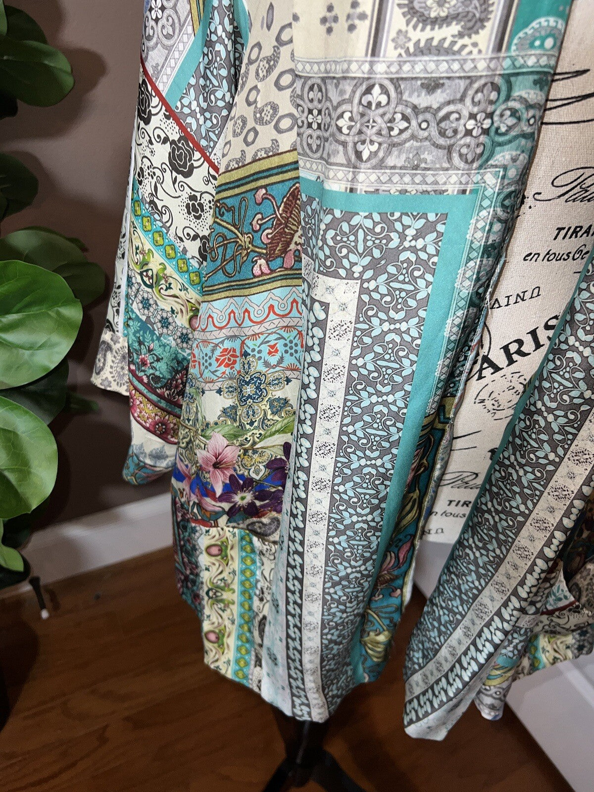 Johnny Was 100% Silk Kimono Sz 2X 2XL Floral Handkerchief Design SPRING & Summer Johnny Was