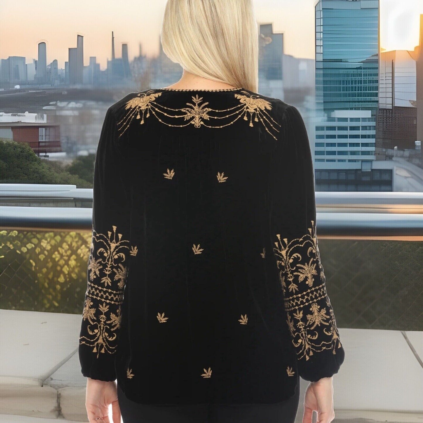 Johnny Was Black &  Gold Velvet Heavily Embroidered Tunic Top L Peasant