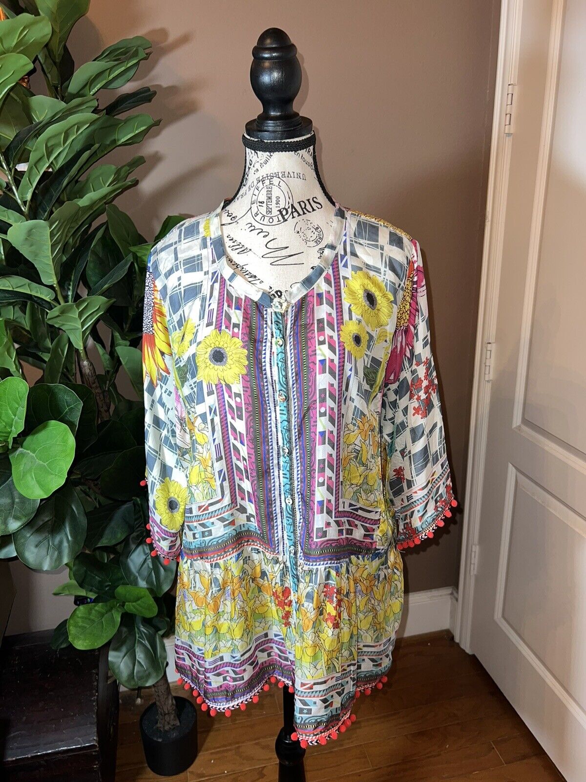 Johnny Was 100% Silk Tunic Top With Puff Ball Trim Sz Petite XL  PXL