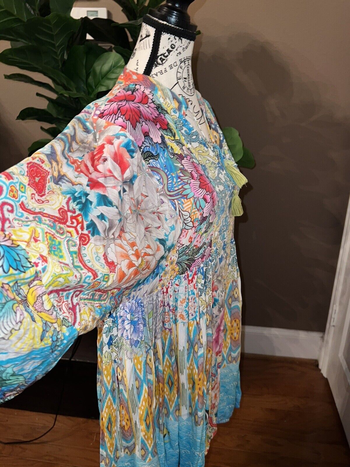 Johnny Was SZ L Large Cotton Floral Tunic Top Mini Dress Kimono Sleeves Tassels