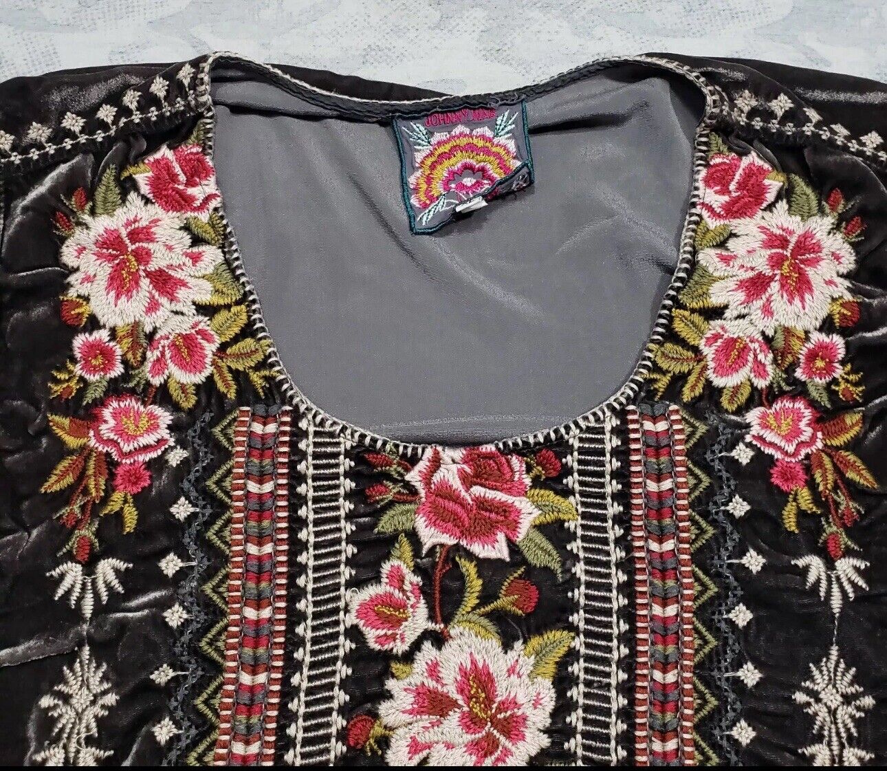 Johnny Was Top Womens XL Brown Velvet Floral Embroidered Short Sleeve Boho