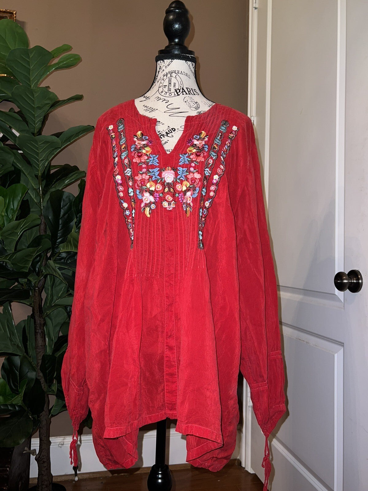 Johnny Was 3x 3XL Tunic Top Red Silky Handkerchief Hem Excellent Condition Johnny Was