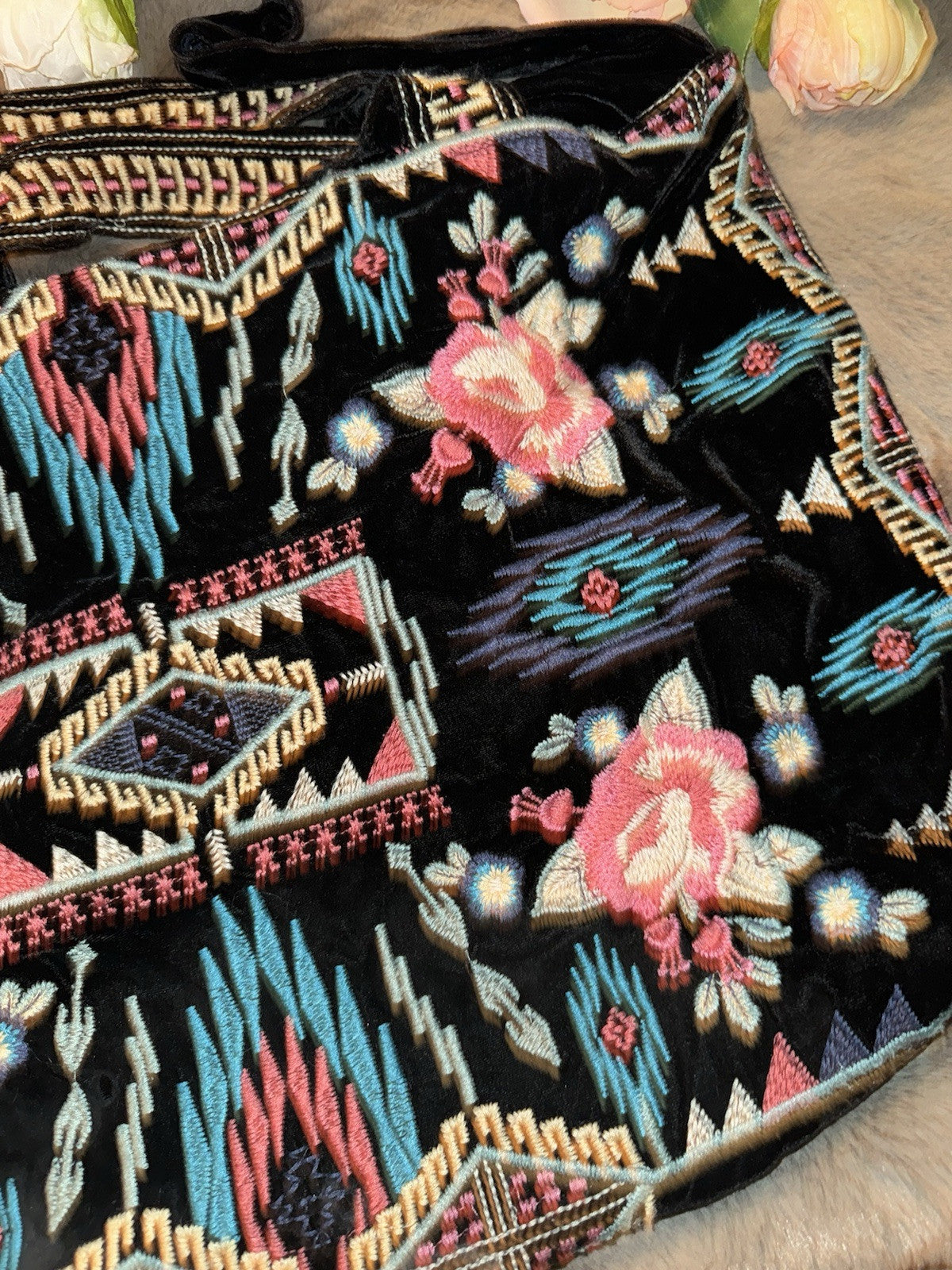https://i.ebayimg.com/images/g/-6IAAeSwC0VnwQSj/s-l1600.jpg
