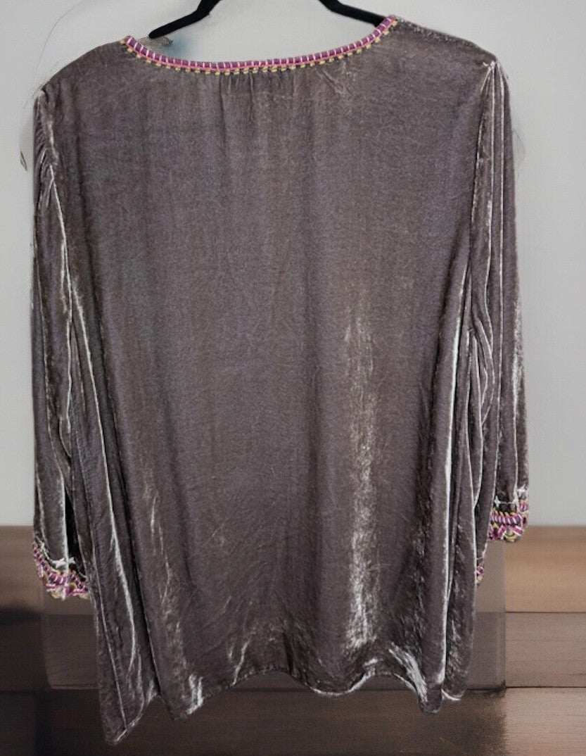 https://i.ebayimg.com/images/g/FUgAAeSwYs9nsSsF/s-l1600.jpg