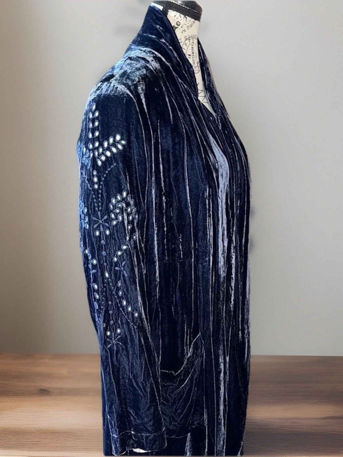 Johnny Was XL Midnight Blue Velvet Long Sleeve Tunic Top Eyelet Lace Cutout RARE Johnny Was