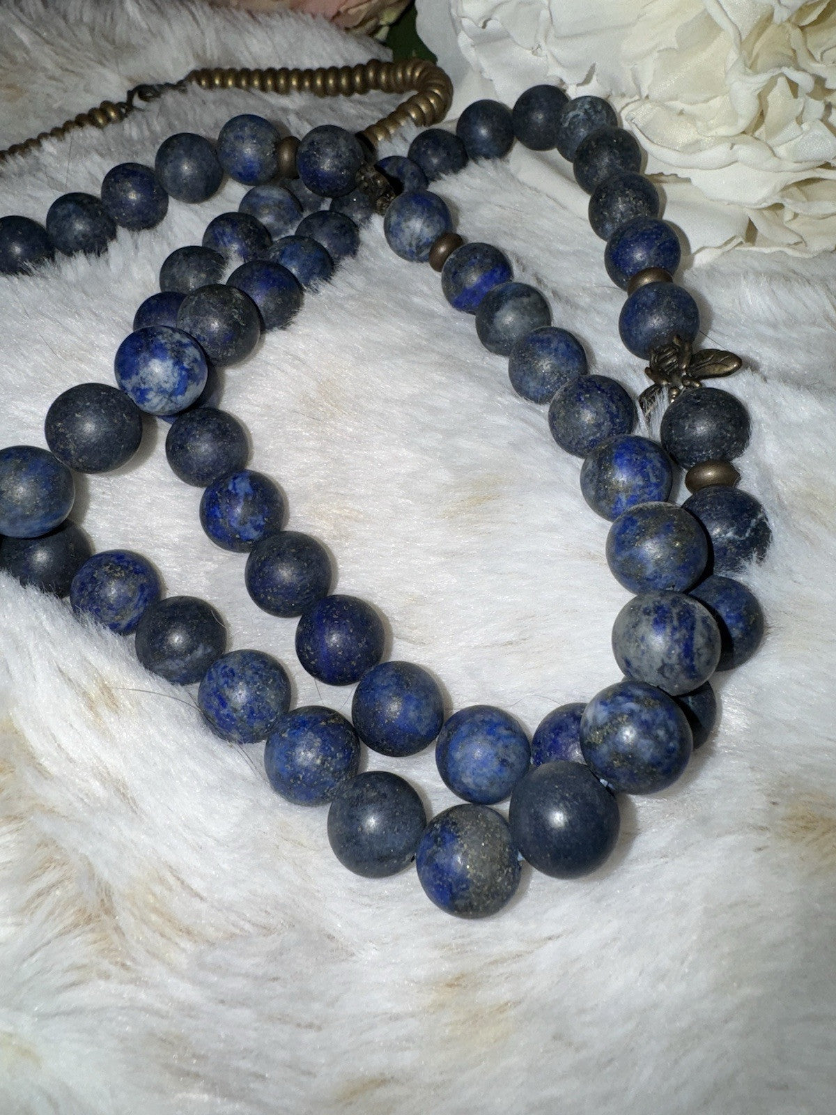 Johnny Was 38” Blue Lapis Lazuli & Brass Beaded  Necklace Provance Bee Unmarked Johnny Was