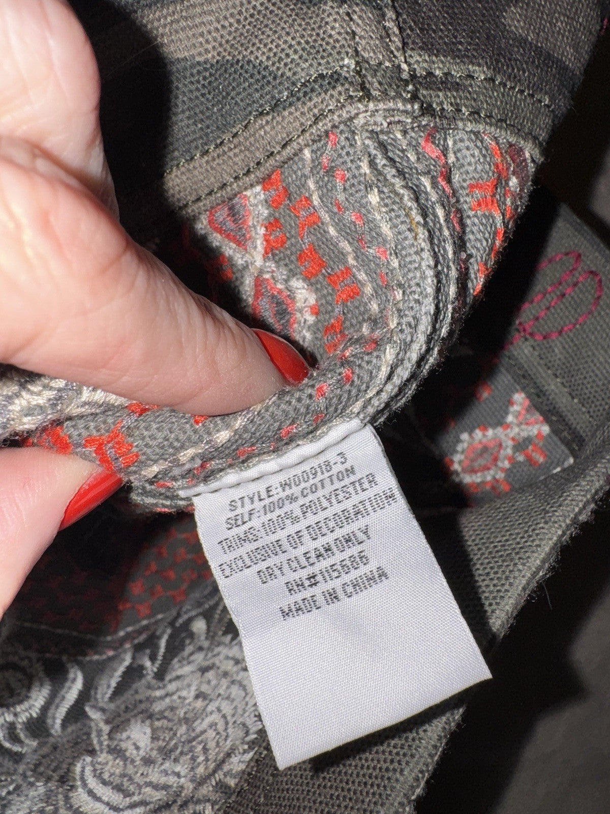 Johnny Was Canvas & Leather Tote Travel Bag Purse Camo & Flowers Embroidered Johnny Was